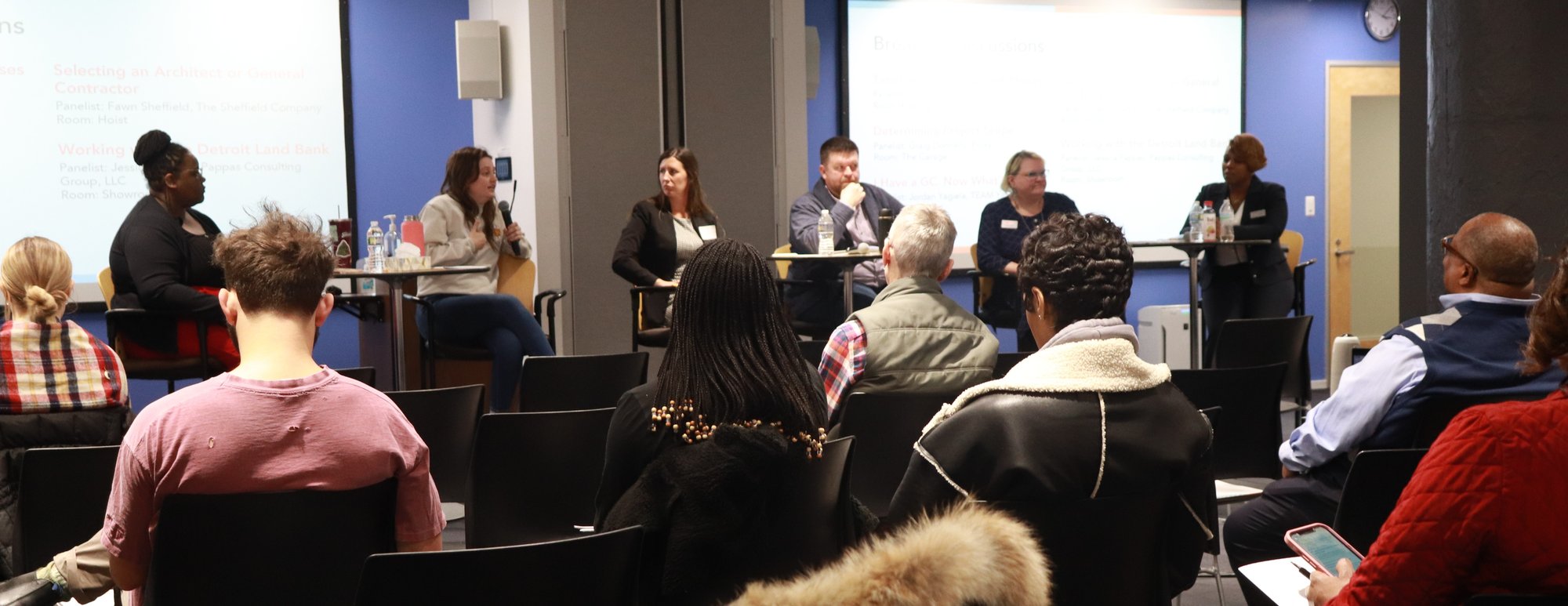 MCR staff facilitate a workshop about Owner's Representatives for cohort organizations